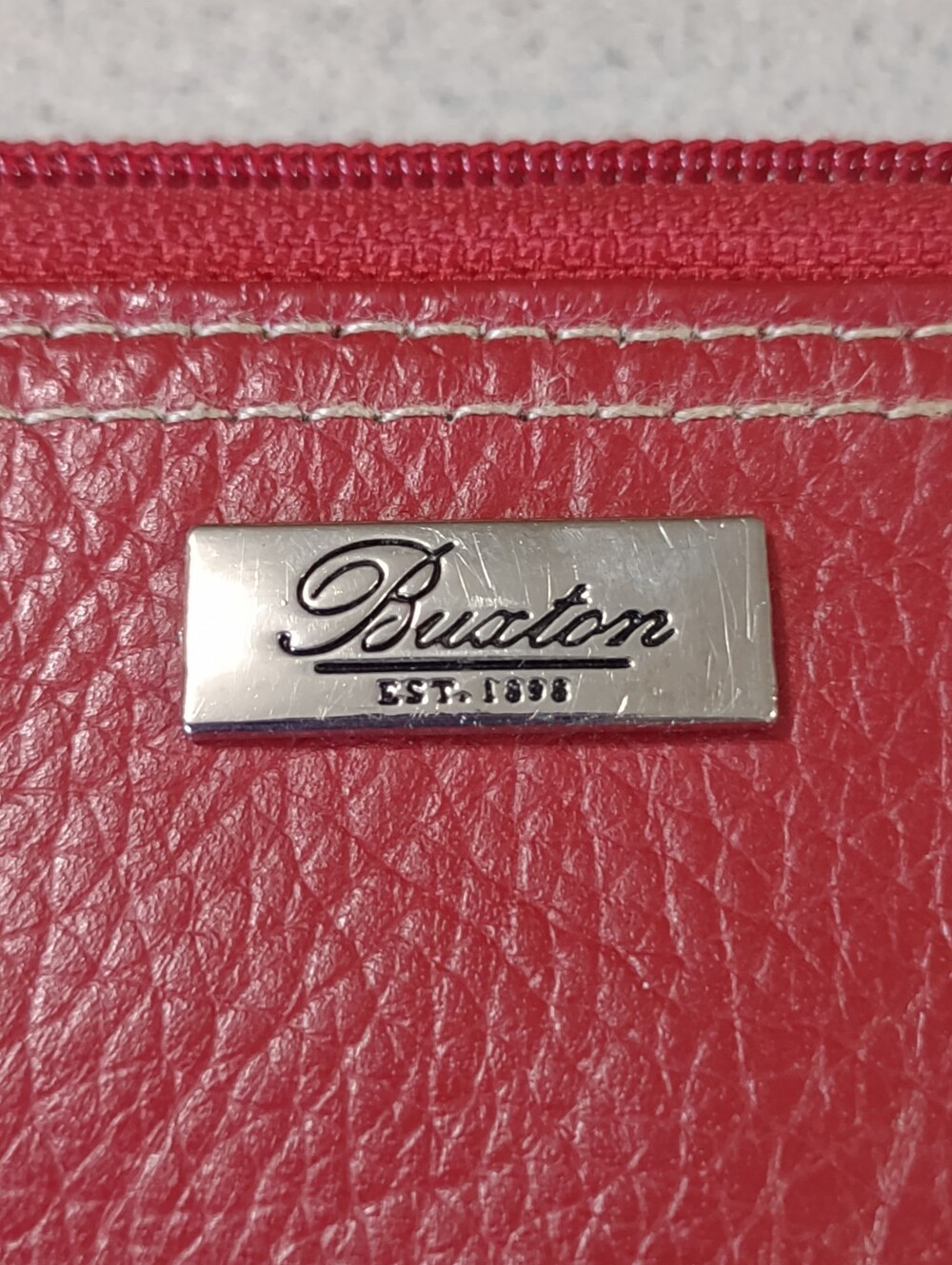 Buxton Red Wristlet*